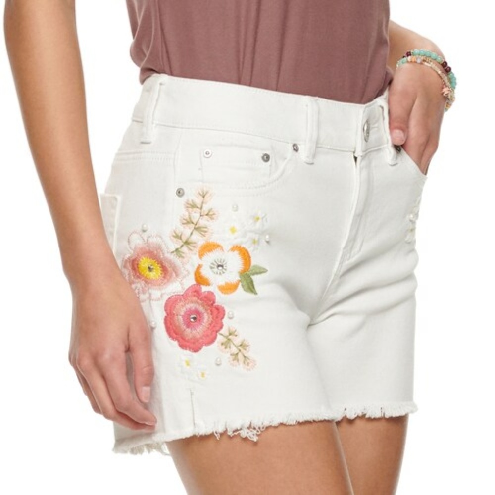 Juniors Indigo Rein Embroidered Denim Shorts